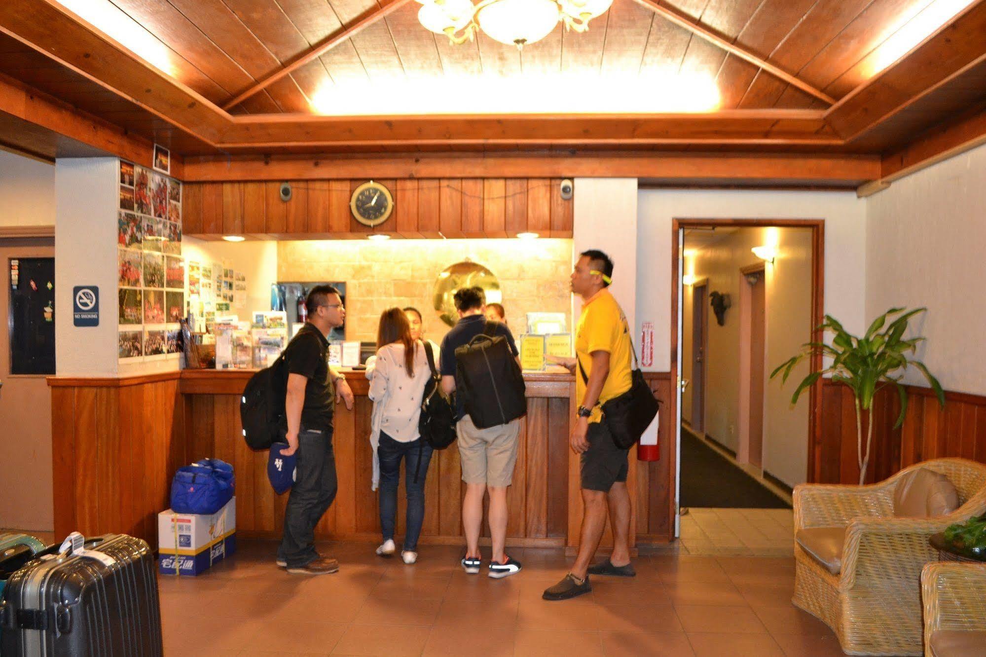 Hotel West Plaza By The Sea Koror Exterior foto